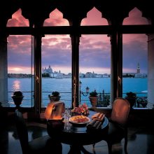 10 Hotel immortalati sul Grande Schermo